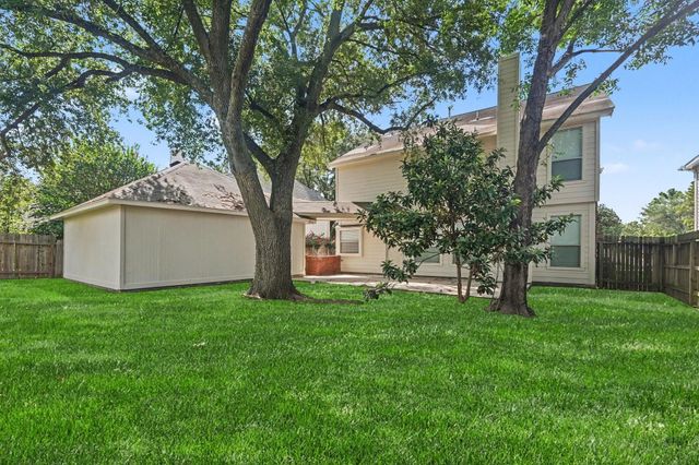 2218 Laurel Oaks Drive, Houston, TX 77014