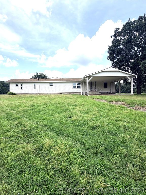 29663 S 225 Road, Henryetta, OK 74437