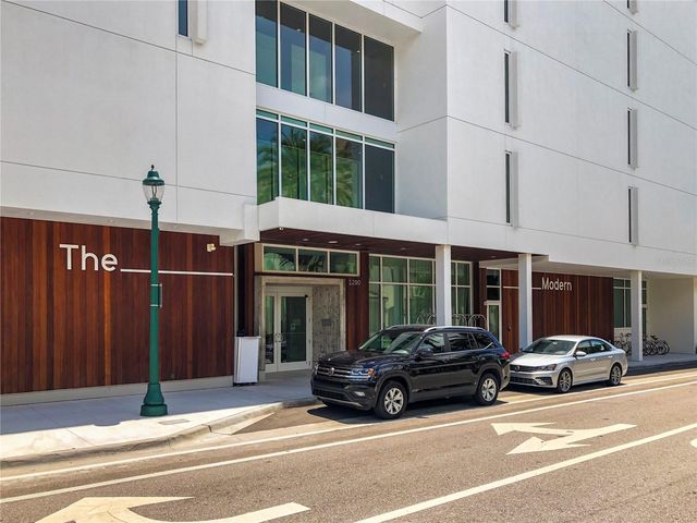 430 KUMQUAT COURT 212, Sarasota, FL 34236