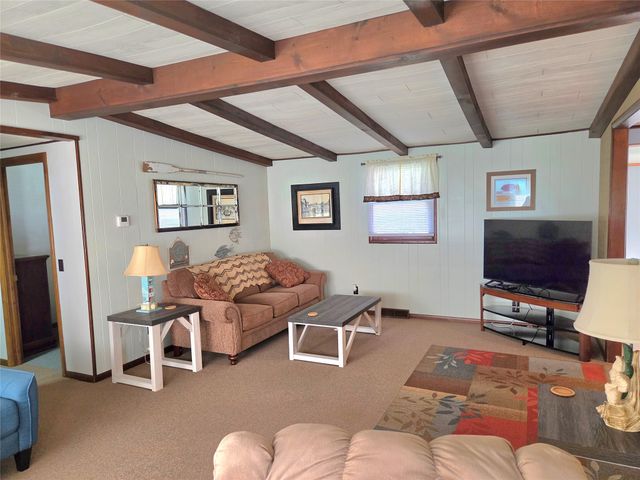 230 CHESTNUT Drive, Lake City Boro, PA 16423