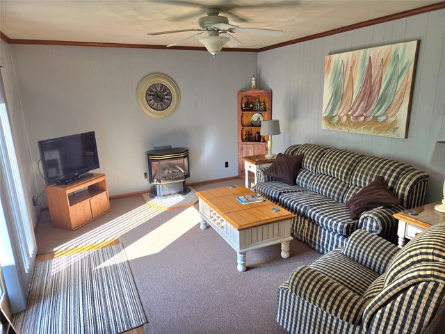 230 CHESTNUT Drive, Lake City Boro, PA 16423