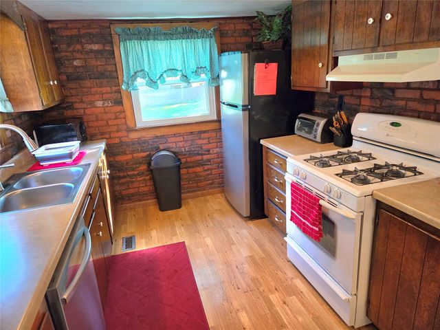 230 CHESTNUT Drive, Lake City Boro, PA 16423