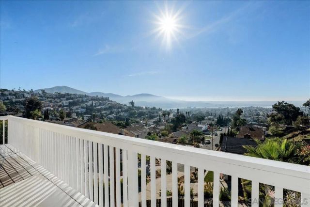 9559 Chestnut St, Spring Valley, CA 91977