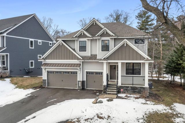 2251 Cleveland Avenue N, Roseville, MN 55113