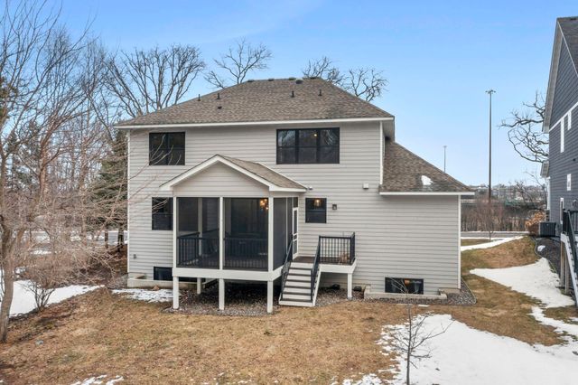 2251 Cleveland Avenue N, Roseville, MN 55113