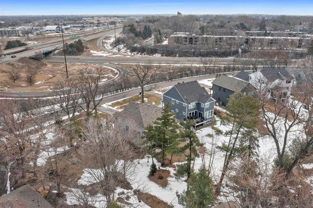 2251 Cleveland Avenue N, Roseville, MN 55113