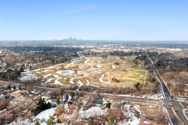 2251 Cleveland Avenue N, Roseville, MN 55113