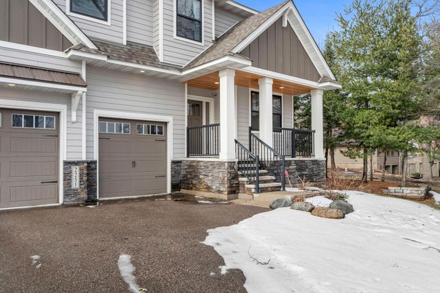 2251 Cleveland Avenue N, Roseville, MN 55113