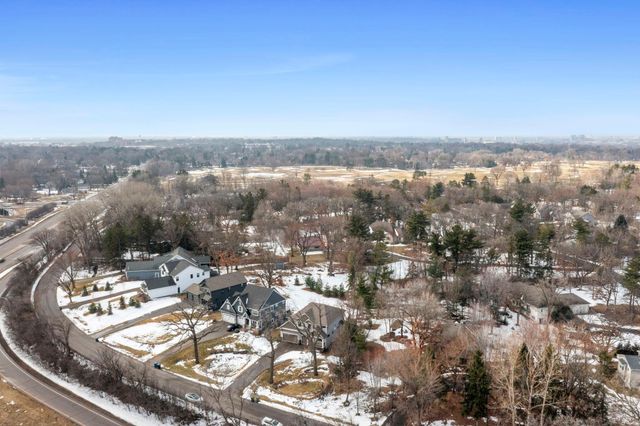 2251 Cleveland Avenue N, Roseville, MN 55113