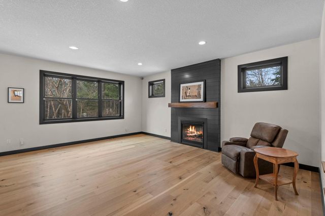 2251 Cleveland Avenue N, Roseville, MN 55113