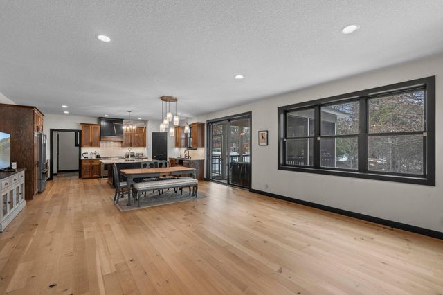 2251 Cleveland Avenue N, Roseville, MN 55113