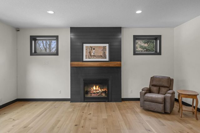 2251 Cleveland Avenue N, Roseville, MN 55113