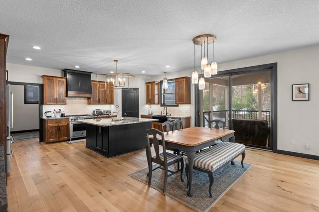 2251 Cleveland Avenue N, Roseville, MN 55113