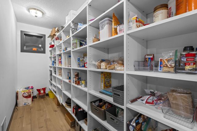 2251 Cleveland Avenue N, Roseville, MN 55113