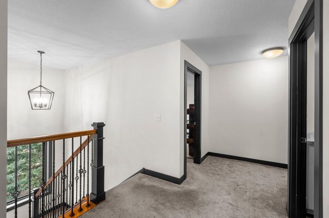 2251 Cleveland Avenue N, Roseville, MN 55113