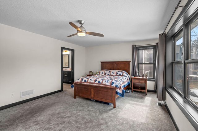 2251 Cleveland Avenue N, Roseville, MN 55113