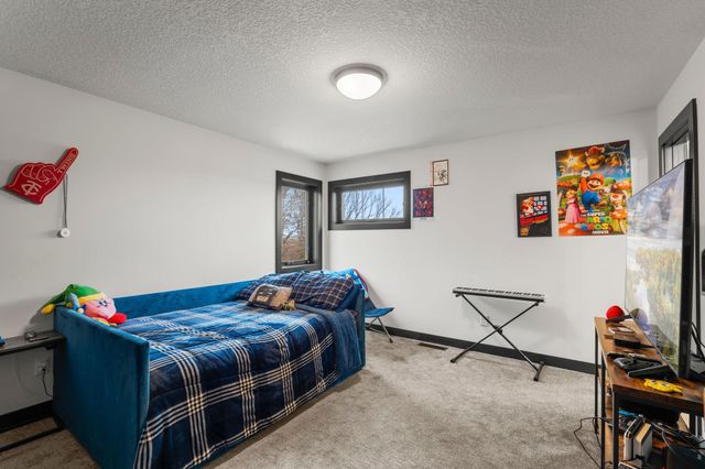 2251 Cleveland Avenue N, Roseville, MN 55113