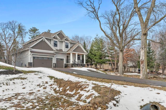 2251 Cleveland Avenue N, Roseville, MN 55113