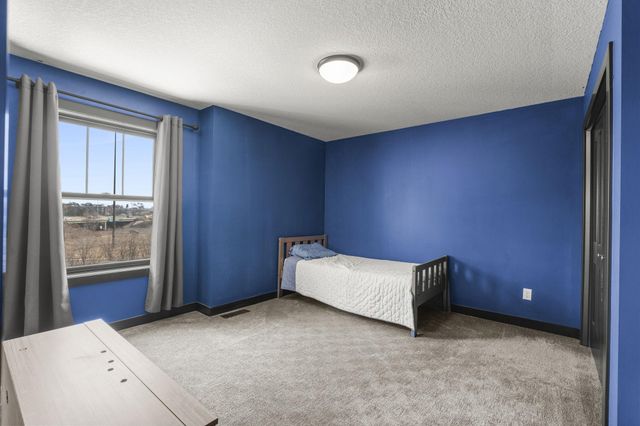 2251 Cleveland Avenue N, Roseville, MN 55113