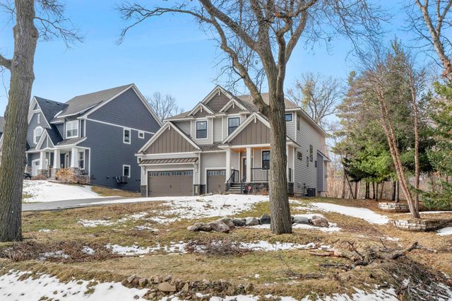 2251 Cleveland Avenue N, Roseville, MN 55113