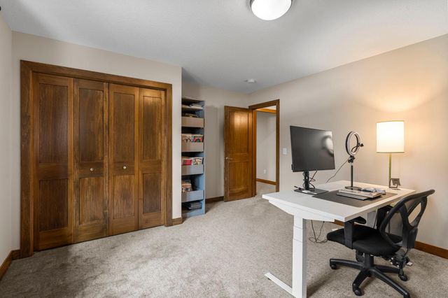 2251 Cleveland Avenue N, Roseville, MN 55113