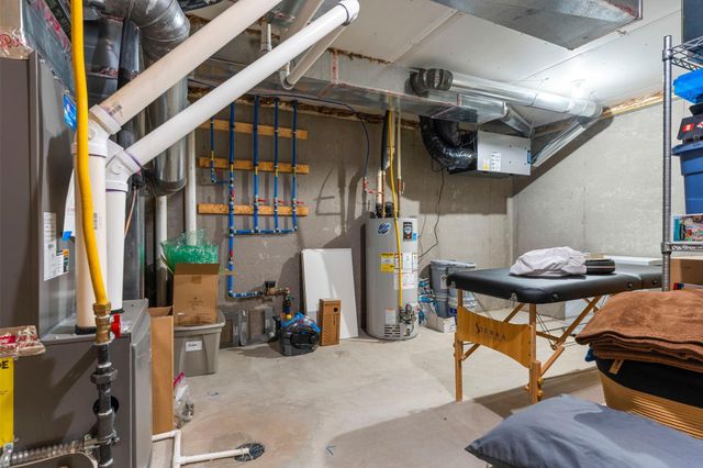 2251 Cleveland Avenue N, Roseville, MN 55113