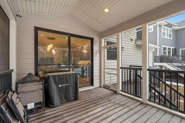 2251 Cleveland Avenue N, Roseville, MN 55113