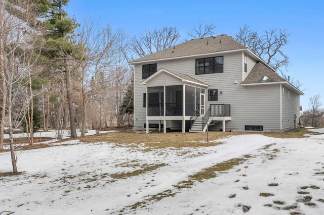 2251 Cleveland Avenue N, Roseville, MN 55113