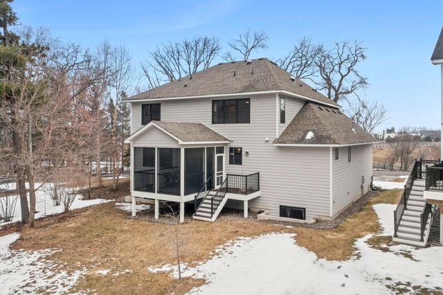 2251 Cleveland Avenue N, Roseville, MN 55113