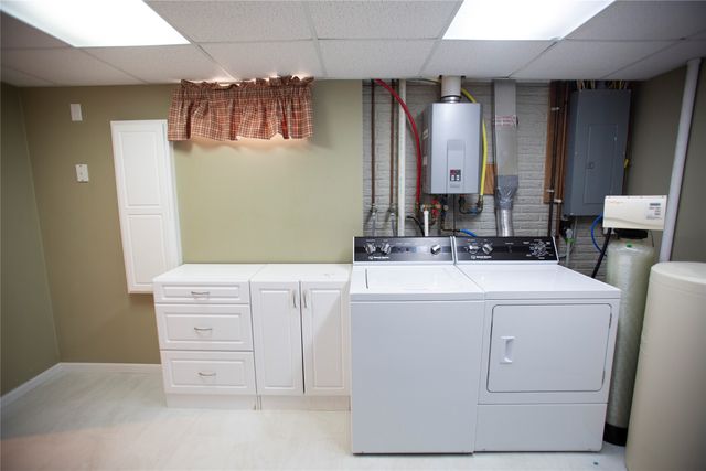 514 W Long Lane Drive, Knoxville, IA 50138