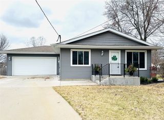 514 W Long Lane Drive, Knoxville, IA 50138
