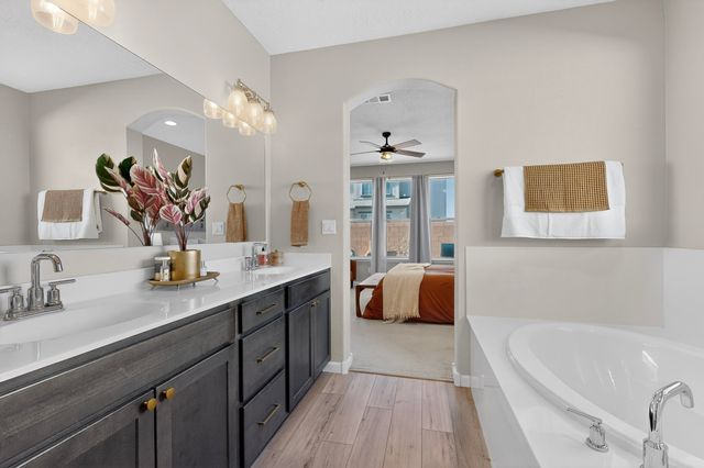 6109 Nauman Drive SE, Albuquerque, NM 87106