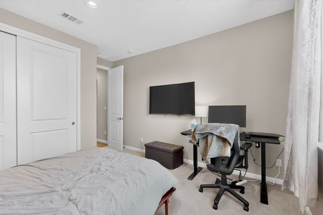 6109 Nauman Drive SE, Albuquerque, NM 87106