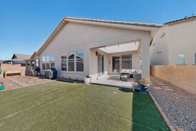 6109 Nauman Drive SE, Albuquerque, NM 87106