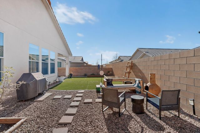 6109 Nauman Drive SE, Albuquerque, NM 87106