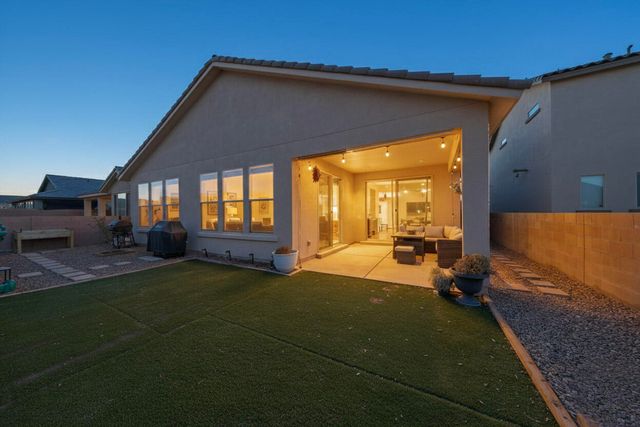 6109 Nauman Drive SE, Albuquerque, NM 87106