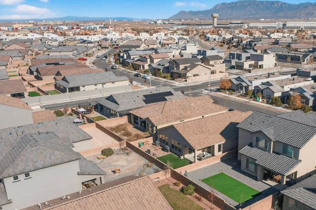 6109 Nauman Drive SE, Albuquerque, NM 87106