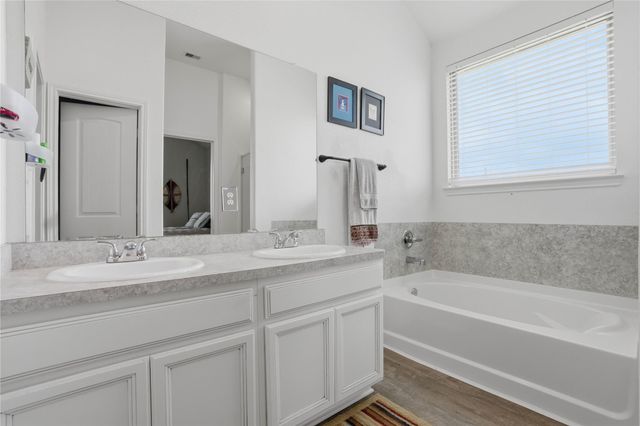 10924 Independence Road, Cleveland, TX 77328