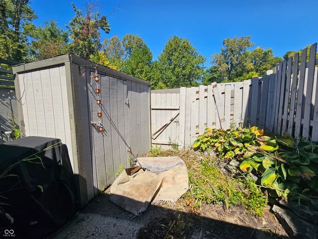 7919 Benjamin Drive, Lawrence, IN 46226