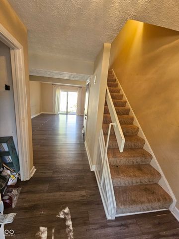 7919 Benjamin Drive, Lawrence, IN 46226