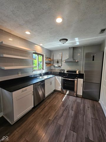 7919 Benjamin Drive, Lawrence, IN 46226