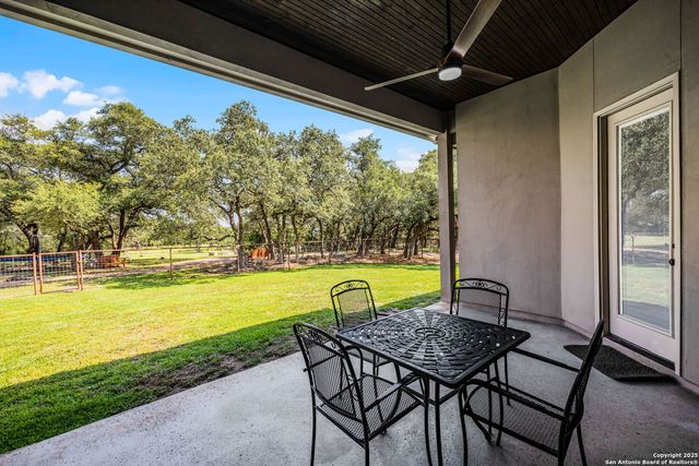 423 Copper Trace, New Braunfels, TX 78132