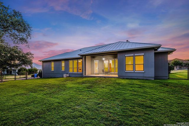 423 Copper Trace, New Braunfels, TX 78132