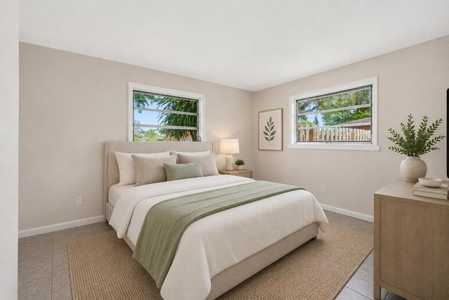 31 W Coconut Drive, Lake Worth, FL 33467