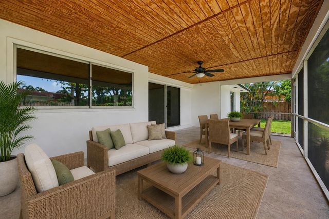 31 W Coconut Drive, Lake Worth, FL 33467