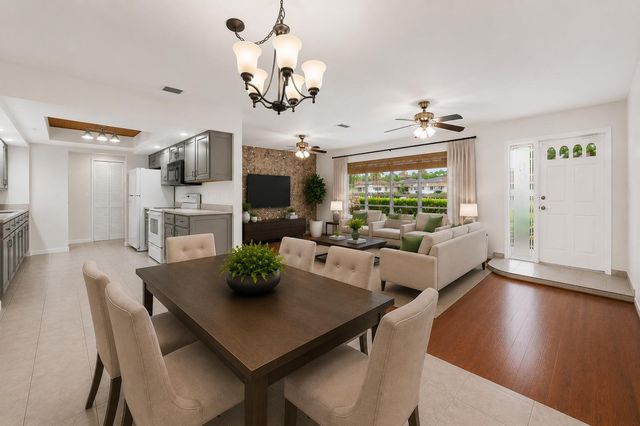 31 W Coconut Drive, Lake Worth, FL 33467