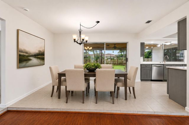 31 W Coconut Drive, Lake Worth, FL 33467