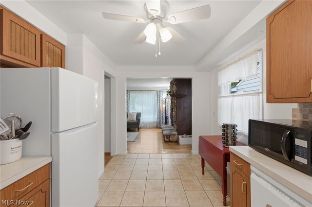 7249 Greenleaf Avenue, Parma, OH 44130