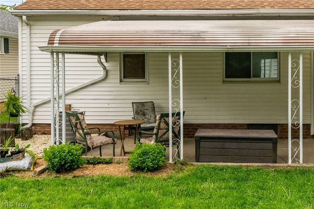 7249 Greenleaf Avenue, Parma, OH 44130