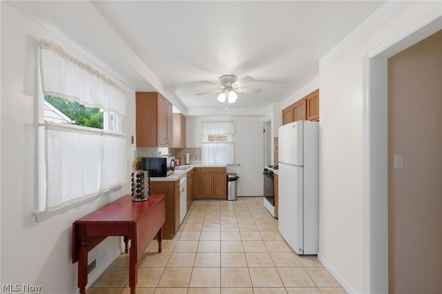 7249 Greenleaf Avenue, Parma, OH 44130